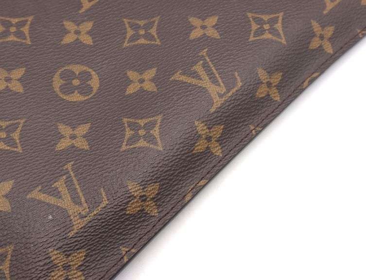 Louis Vuitton Monogram Neverfull Pouch