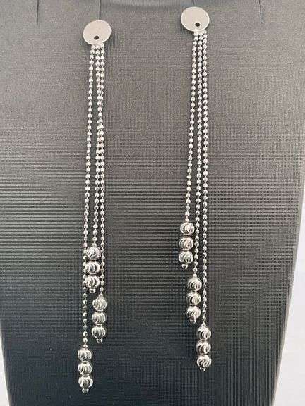 14K WHITE GOLD DANGLING EARRINGS
