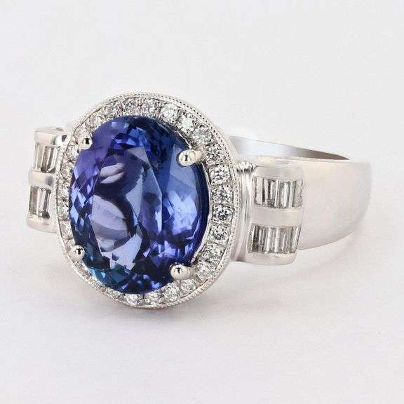 PLATINUM TANZANITE AND DIAMOND RING 5.17 C.T.W.