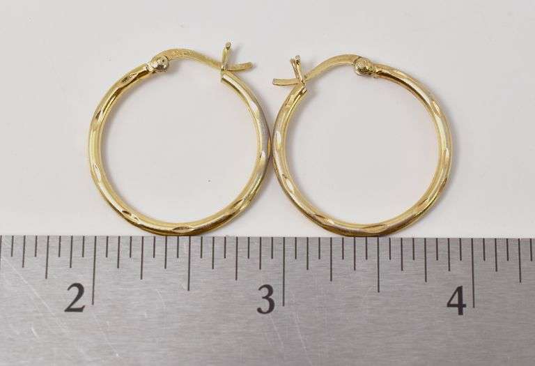 Hoop Earrings in Sterling Silver 2.9grams