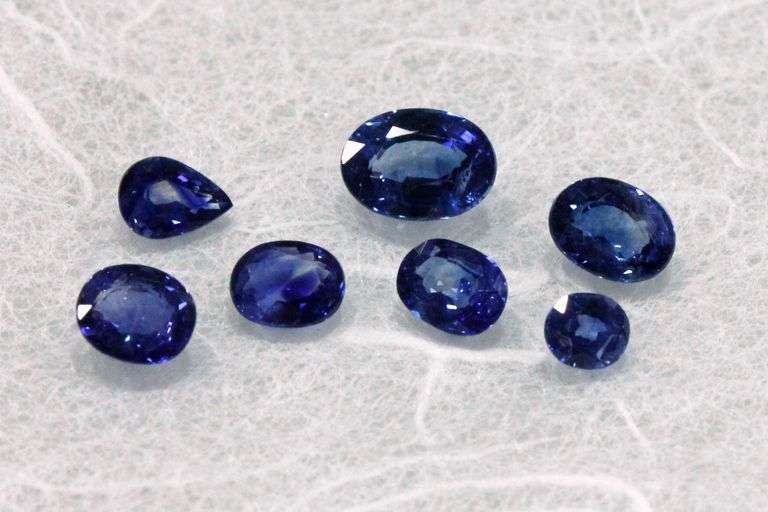 Royal Natural Sapphire - Lot of 7