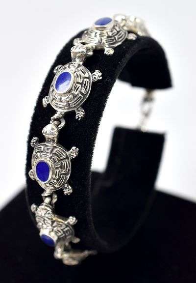Turtle Link Bracelet with Blue Stones in Sterling Silver 20.3grams