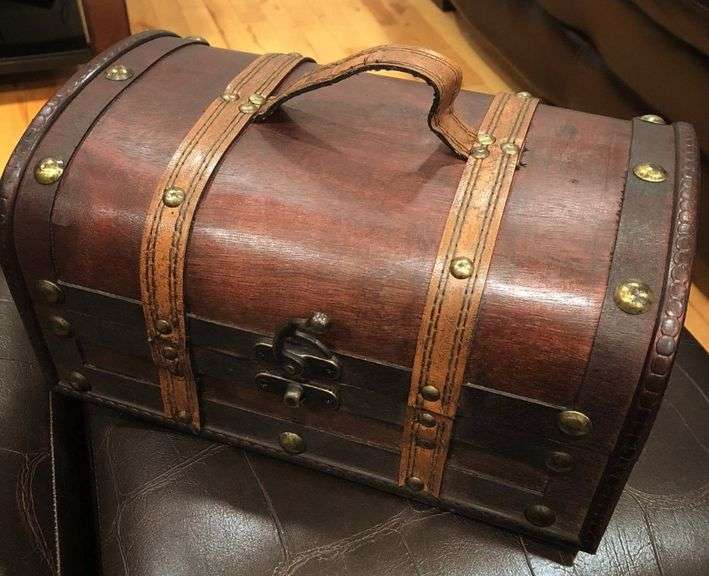 Wooden Treasure Chest Leather Handle