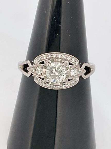 CERTIFIED 14K WHITE GOLD DIAMOND RING
