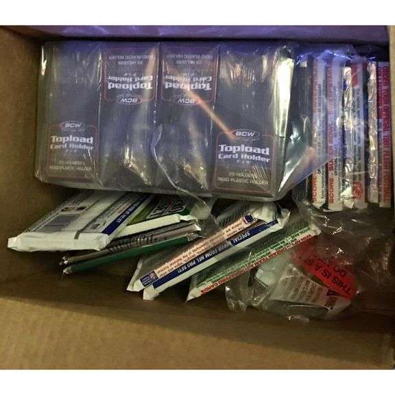 100 Unopened NFL Football Cards in Sealed Packs