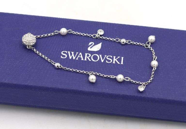 Swarovski pearl and crystal bracelet
