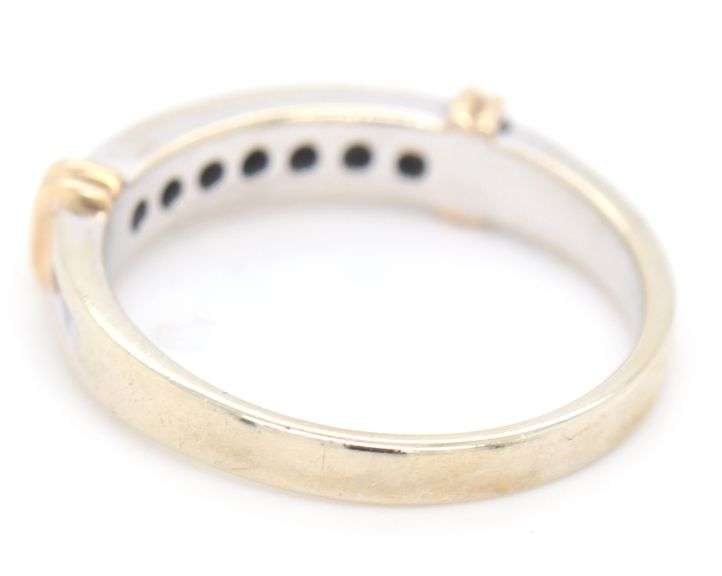 10kt White gold diamond band