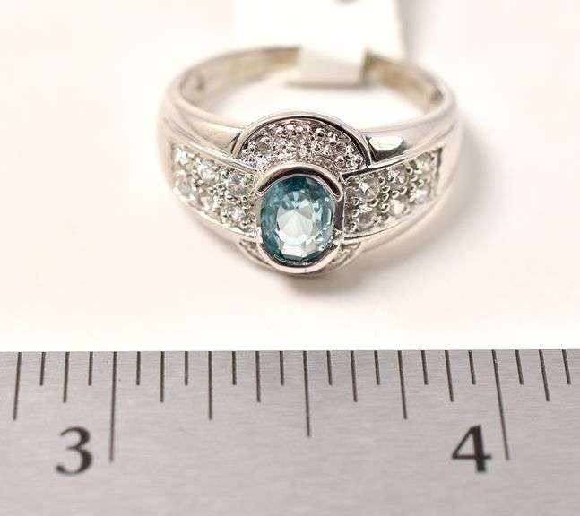 Blue Topaz Ring with Accent Gems in Sterling Silver 4.2grams Size 8 3/4