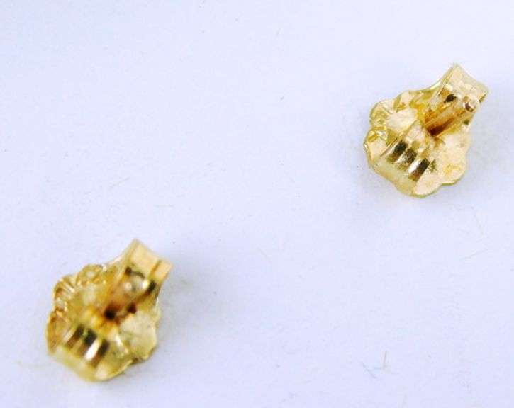 Vintage 14K Cameo Stud Earrings