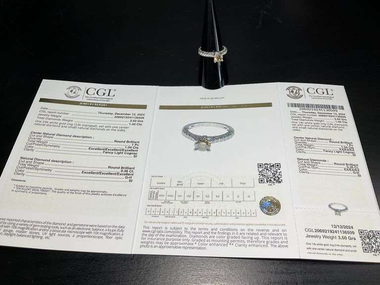 CERTIFIED BRAND NEW 14K WHITE GOLD DIAMOND ENGAGEMENT RING