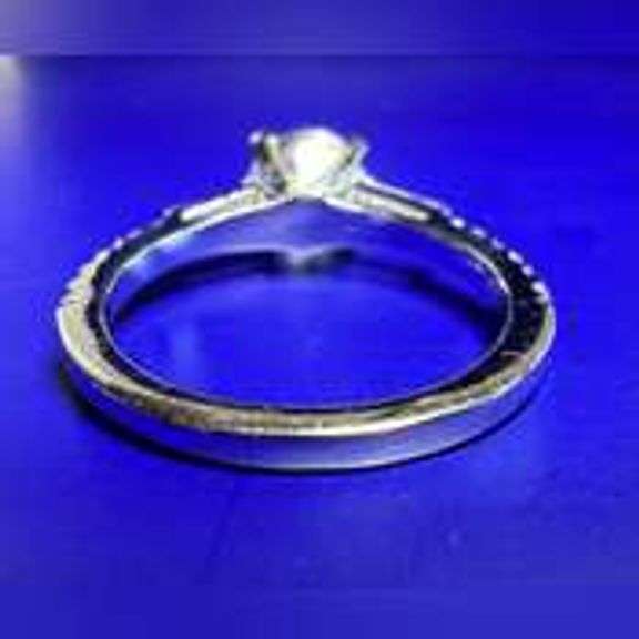 14 Kt White Gold Plate 2.25 Ct VVs1 White E-F Fire Moissanite Ring