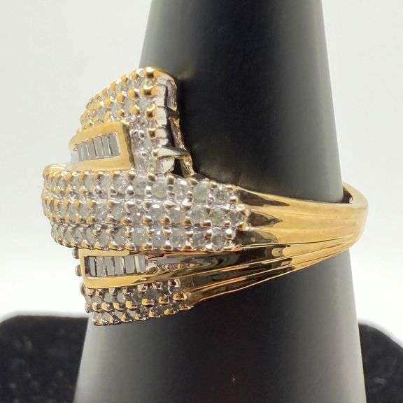 10kt Yellow Gold Baguette and Round Brilliant Cut Diamond Bypass Ring