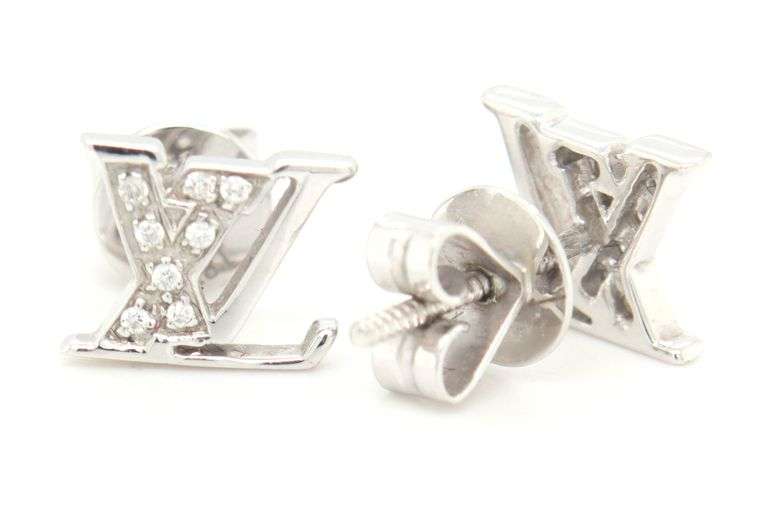 Stylish 18K WG Louis Vuitton Diamond Studs