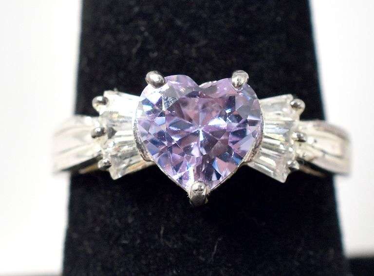 Amethyst Heart Ring with Clear Gems in Sterling Silver 3.7grams Size 7 3/4