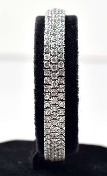 Cz Gemstone Tennis Bracelet in Sterling Silver. 25.4 grams.