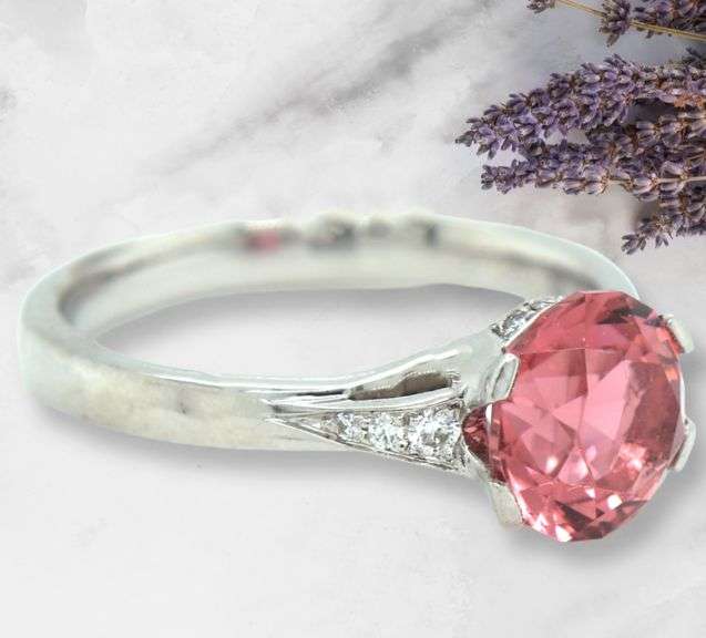 18kt White gold 1.60ct Pink Tourmaline and diamond ring