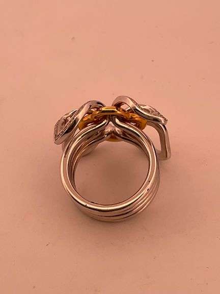 CERTIFIED BRAND NEW 18K WHITE AND YELLOW GOLD DIAMOND RING.