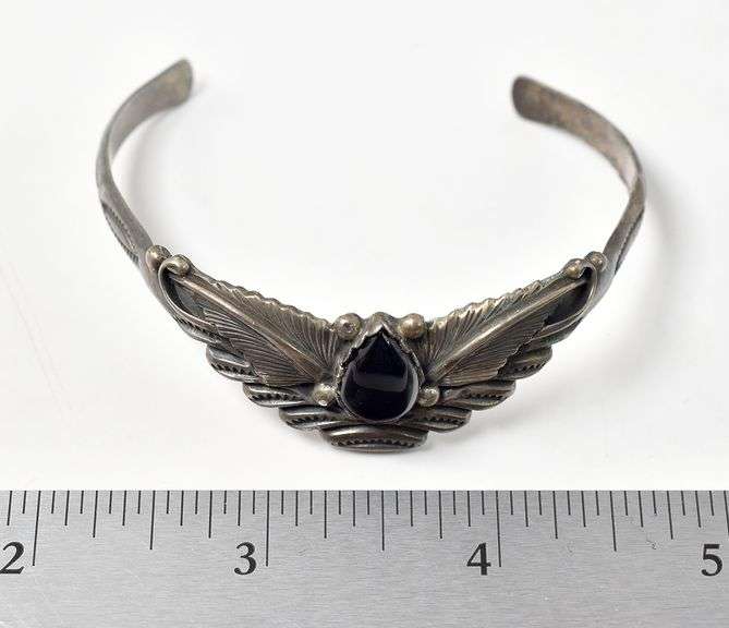 Leaf Cuff Bracelet with Onyx in Sterling Silver 18.7grams