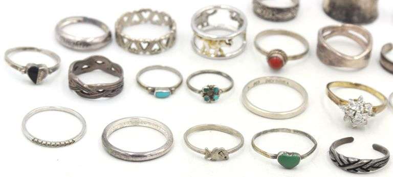Group lot of Vintage 925 sterling silver rings