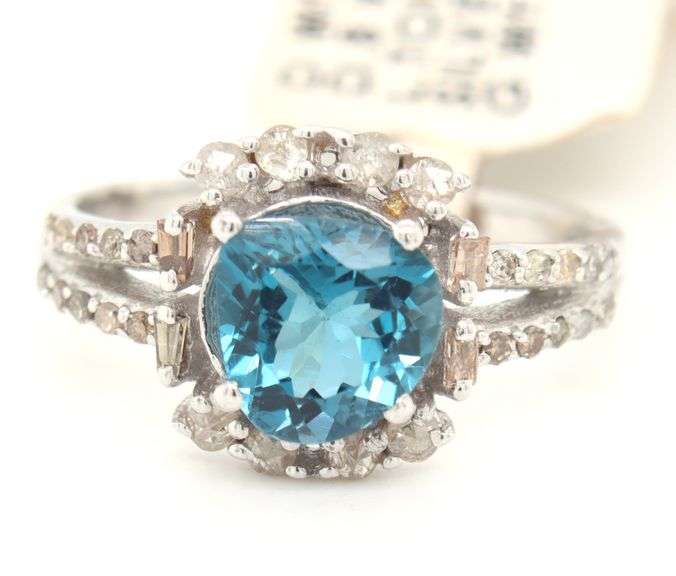 Rare Gorgeous 2.00CTS London Blue Topaz & 0.35CTW single cur faceted Diamond Ring in Sterling Silver