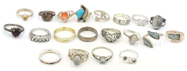 Group lot of Vintage 925 sterling silver rings