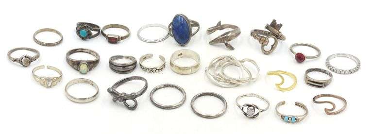 Group lot of Vintage 925 sterling silver rings