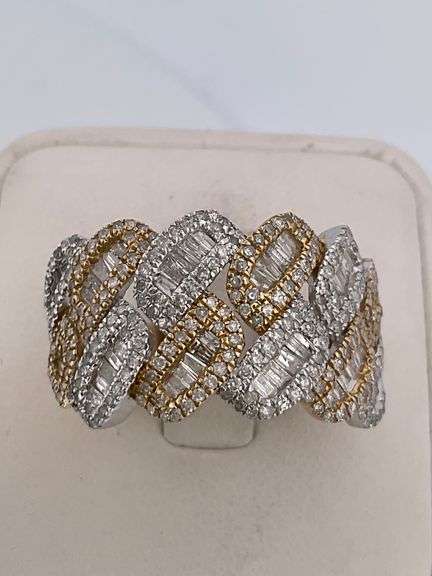 CERTIFIED BRAND NEW 14K GOLD DIAMOND RING / BAND