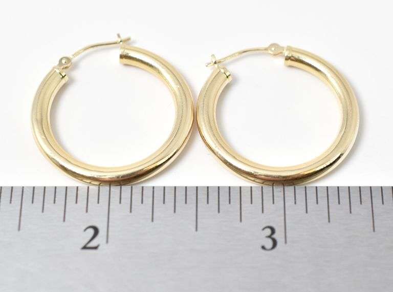 Simply Elegant 14K Yellow Gold Hoop Earrings