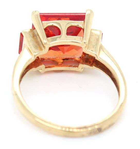 10kt Yellow gold emerald cut orange quartz ring