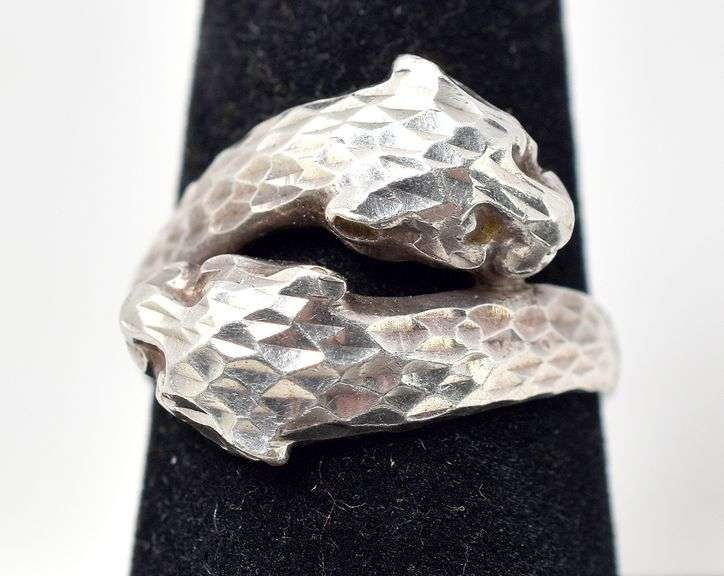 Double Headed Big Cat Ring in Sterling Silver 3.5grams Size 7.5