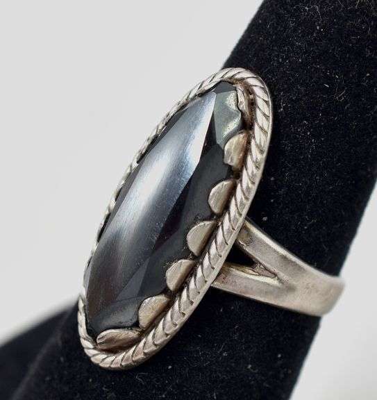 Hematite Ring in Sterling Silver 6.4grams Size 5.5