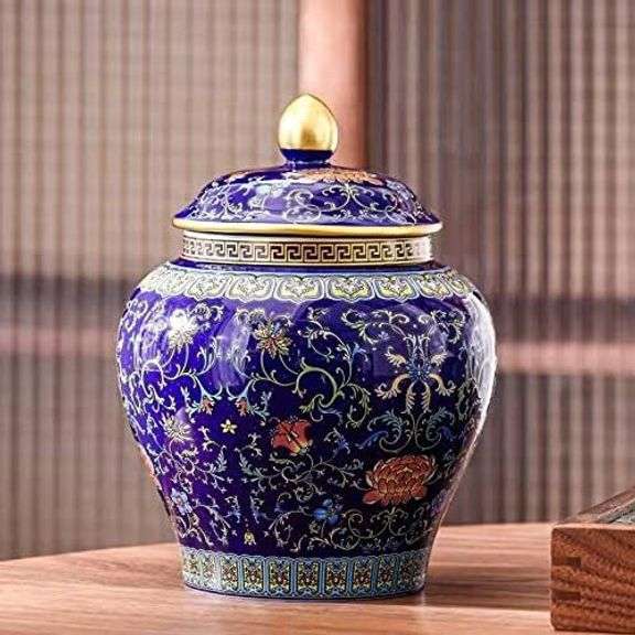 Chinese Imperial Enamel Porcelain Jar