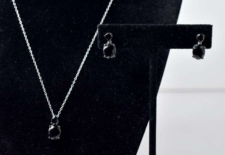 Stone Necklace and Earring Set in Sterling Silver 4.9grams 18inch