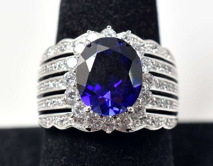 Sparkling Blue Gem Ring with Clear Accents in Sterling Silver 10.3grams Size 9