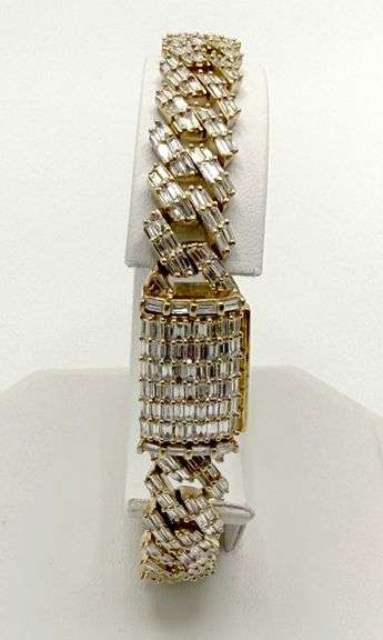 10k Gold Curb Chain Bracelet with Baguette Diamonds