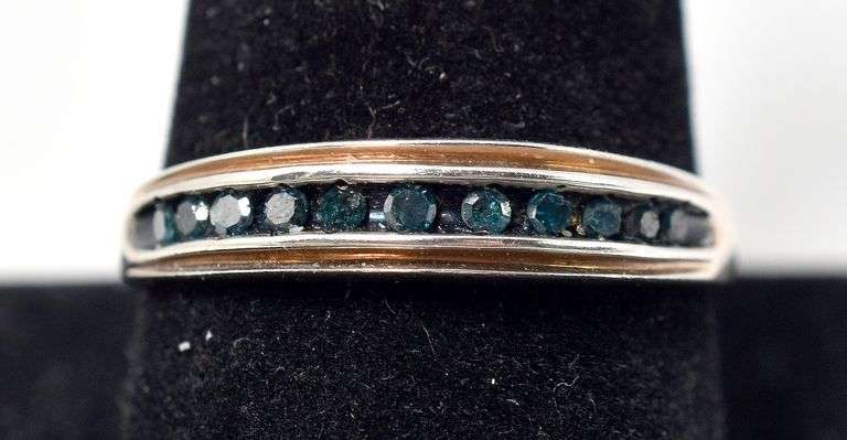 Thin Band Small Stone Ring in Sterling Silver 3.3grams Size 9 3/4