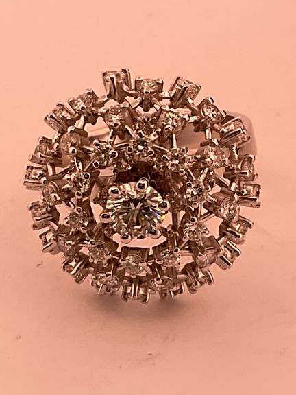 CERTIFIED BRAND NEW 18K WHITE GOLD DIAMOND RING