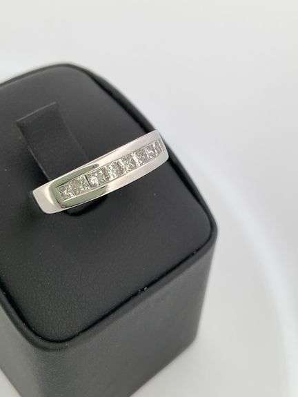 MEN'S CERTIFIED BRAND NEW 14K WHITE GOLD DIAMOND BAND