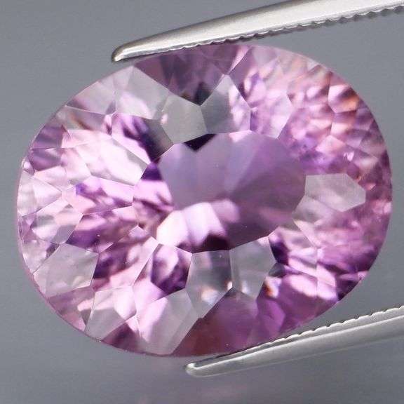 Concave flashing 11.33ct violet Amethyst