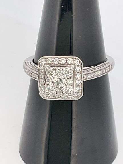 CERTIFIED BRAND NEW 14K WHITE GOLD DIAMOND RING
