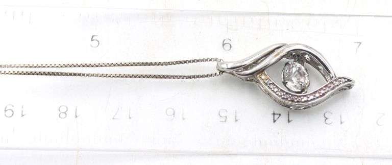 Group lot of 6 Vintage 925 sterling silver necklaces