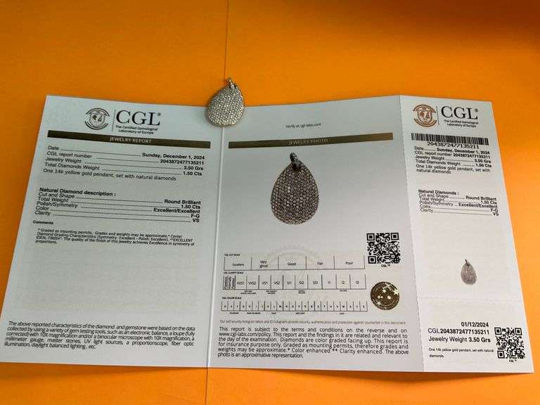 CERTIFIED BRAND NEW 14K GOLD DIAMOND PENDANT