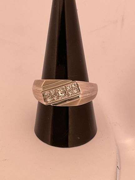 Men’s certified 18k white gold diamond ring