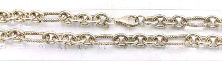 Group lot of 2 Vintage 925 sterling silver necklaces