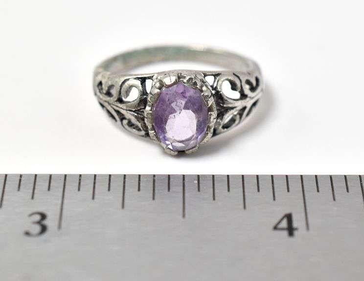 Cute Purple Stone Ring in Sterling Silver 3grams Size 6