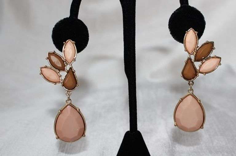 A Very Sexy Fashion Design Earrings