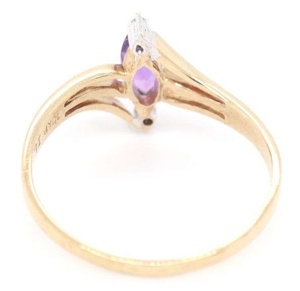 10kt Yellow gold marquise amethyst ring