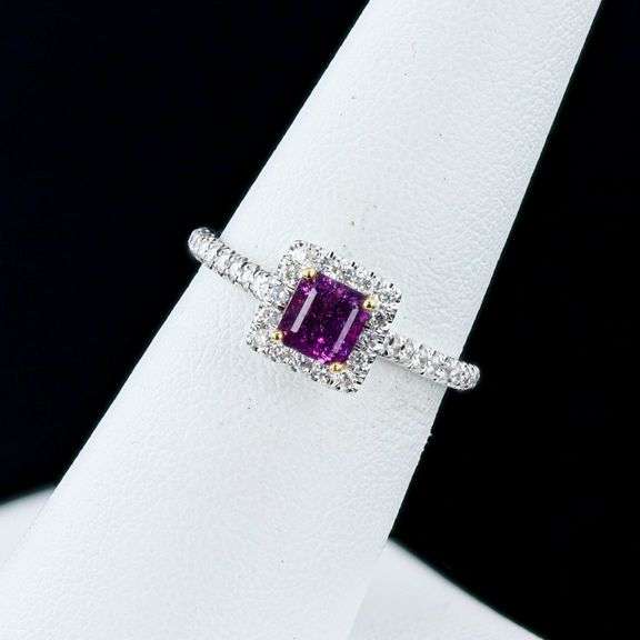 18K WHITE AND YELLOW GOLD PURPLISH PINK SRI LANKA SAPPHIRE AND DIAMOND RING 1.25 C.T.W., GIA CERTIFI