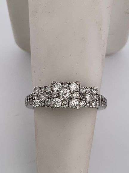 CERTIFIED 14K WHITE GOLD DIAMOND RING