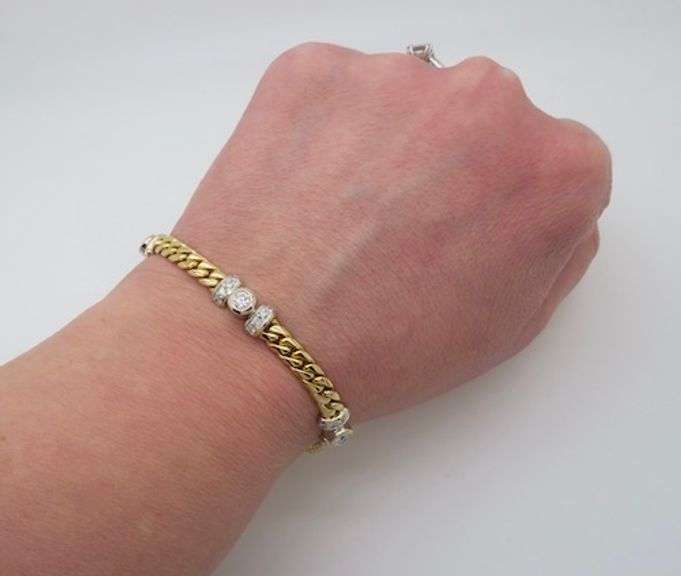 Diamond Station Bracelet Made in 18k Gold